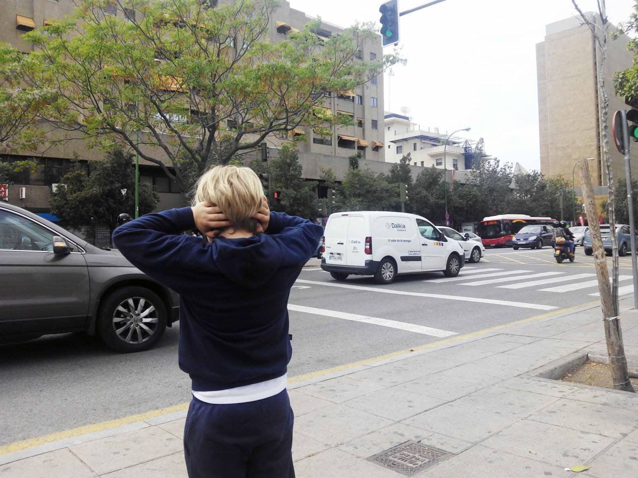 Foto de ciudad con niveles de ruido