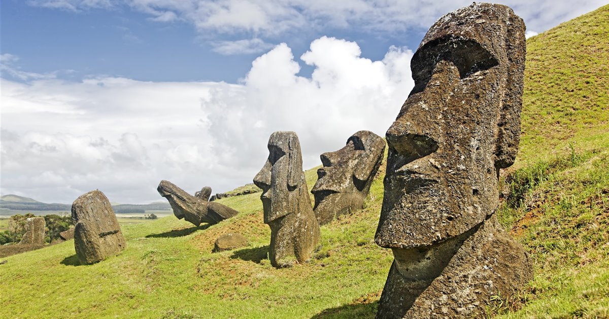 moais de la isla de pascua