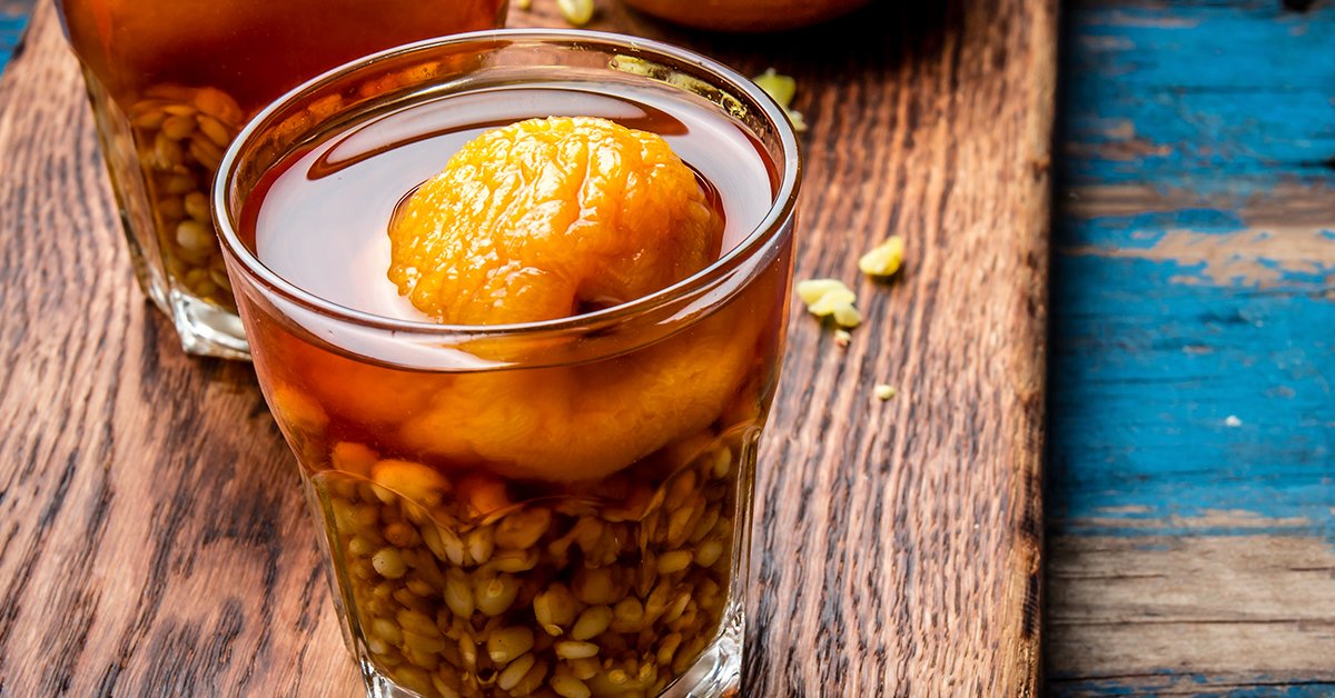 mote con huesillo chileno en vaso 1