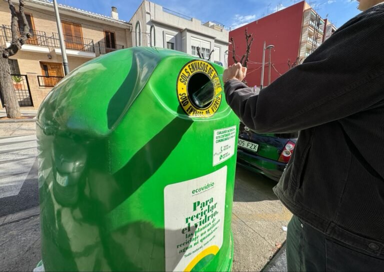 Dónde encontrar puntos de reciclaje de vidrio de Coaniquem